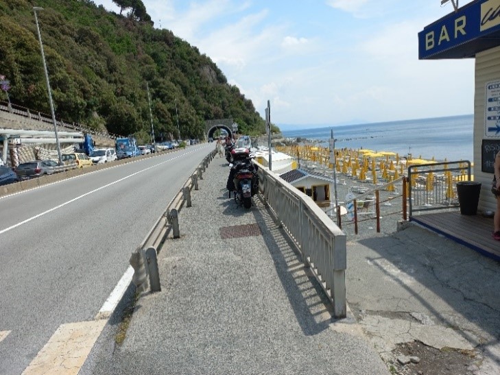 Foto della 02 Spiaggia Vesima Janua
